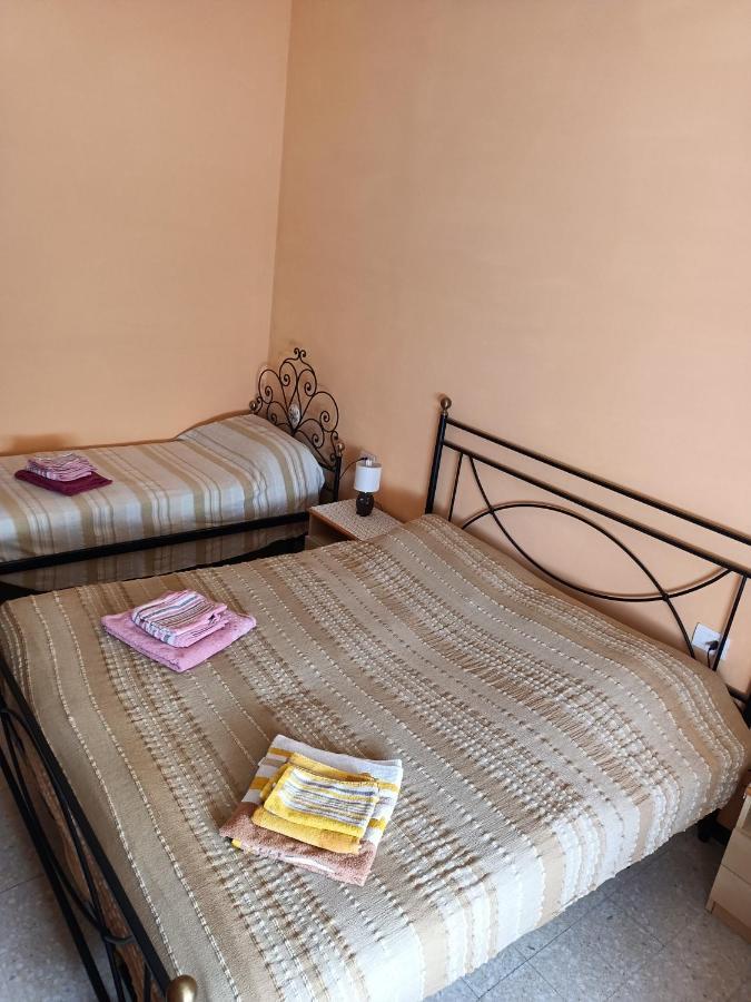 Casa Arcobaleno Hotel อเมเลีย ภายนอก รูปภาพ